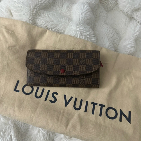 Louis Vuitton Handbags - Louis Vuitton wallet 100% authentic